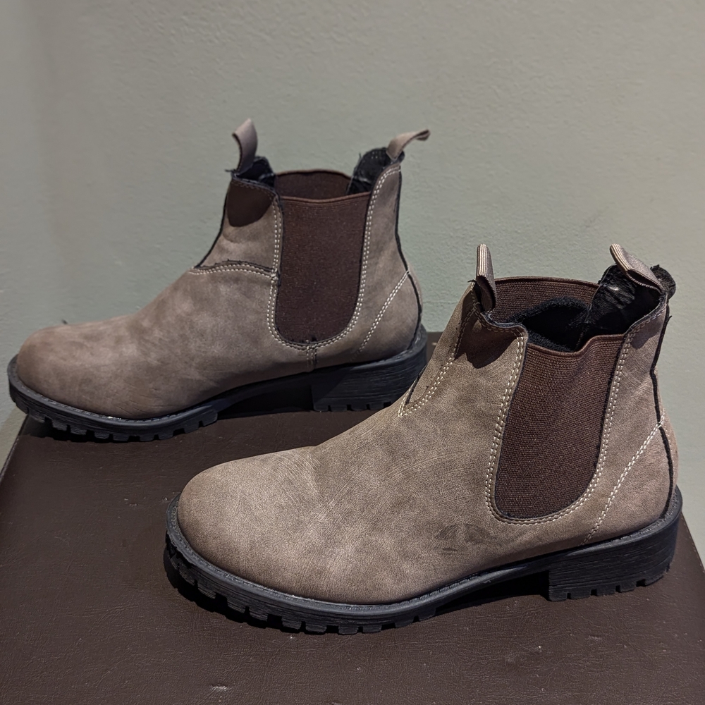 Women's Taupe Ankle Boots